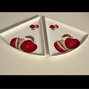 Franco Munari Bassano Pizza Plate Italy  Triangle 10" Apple MCM Mid Century x 2
